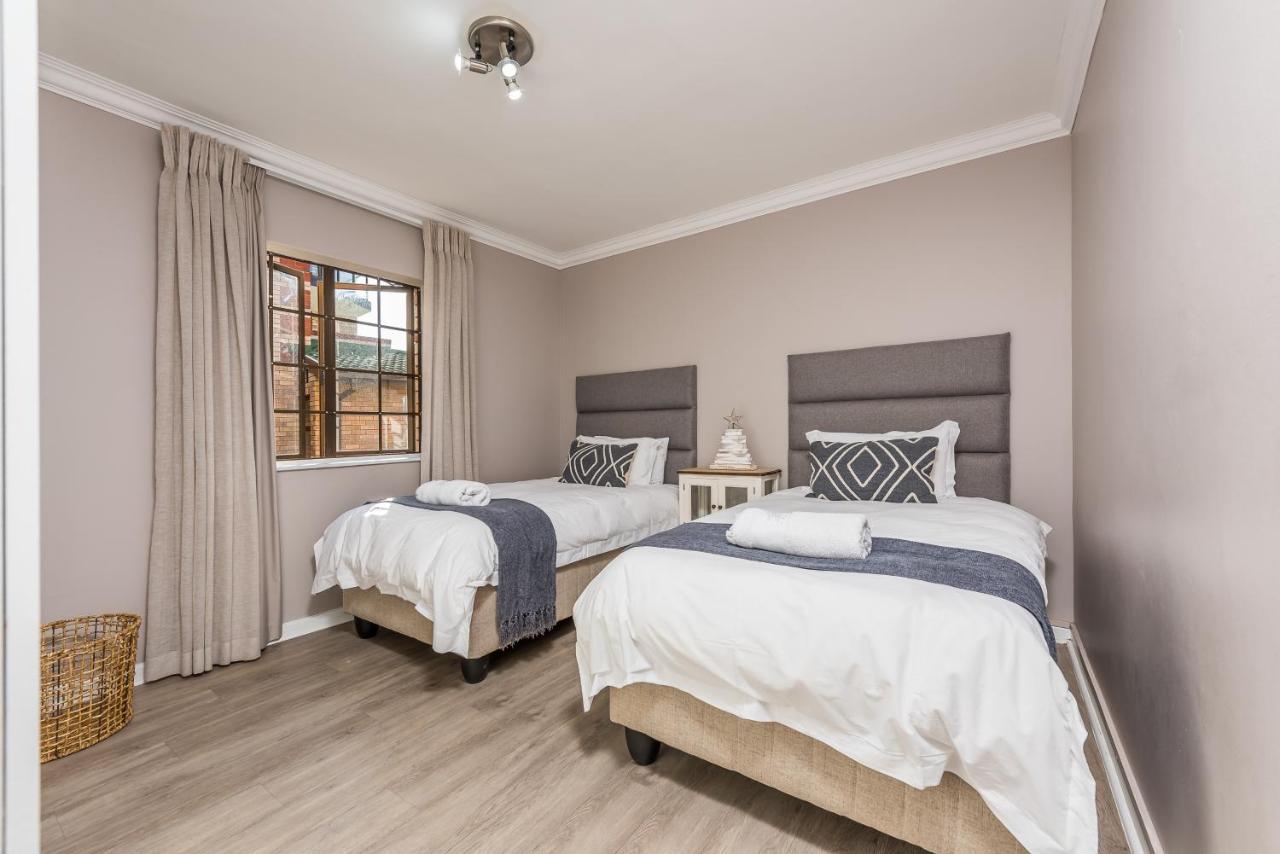 Beacon Wharf , George Hay 1 Holiday Accommodation Mosselbaai Buitenkant foto