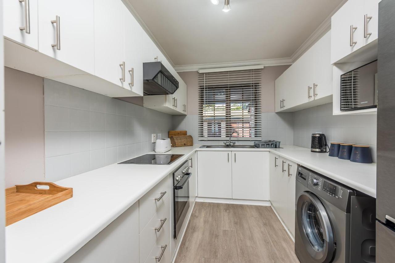 Beacon Wharf , George Hay 1 Holiday Accommodation Mosselbaai Buitenkant foto